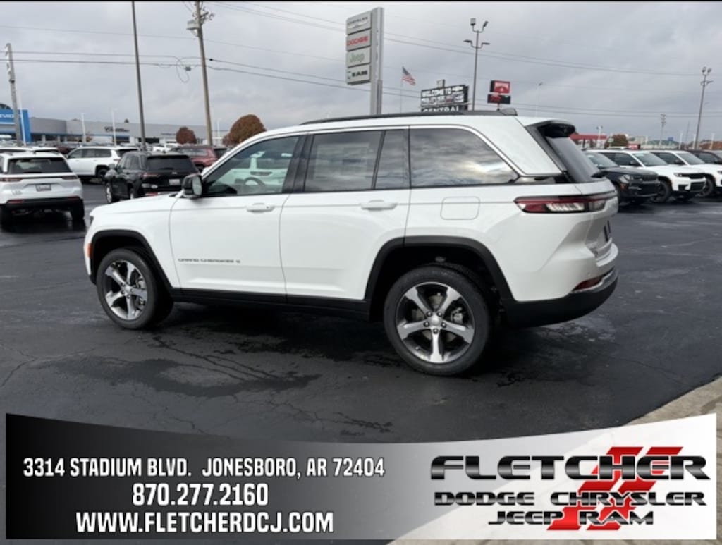 New 2025 Jeep Grand Cherokee LAREDO X 4X2 Sport Utility