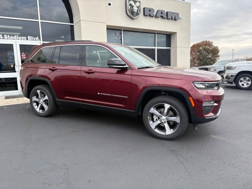 New 2025 Jeep Grand Cherokee LIMITED 4X4 Sport Utility