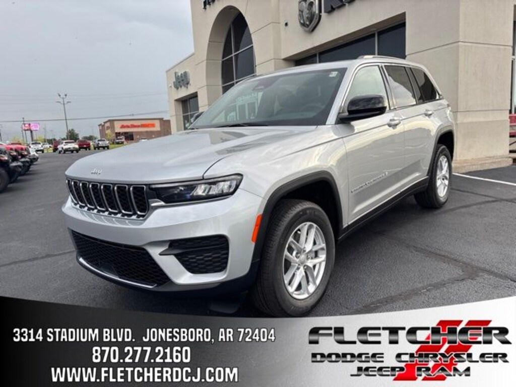 New 2026 Jeep Grand Cherokee LAREDO X 4X4 Sport Utility