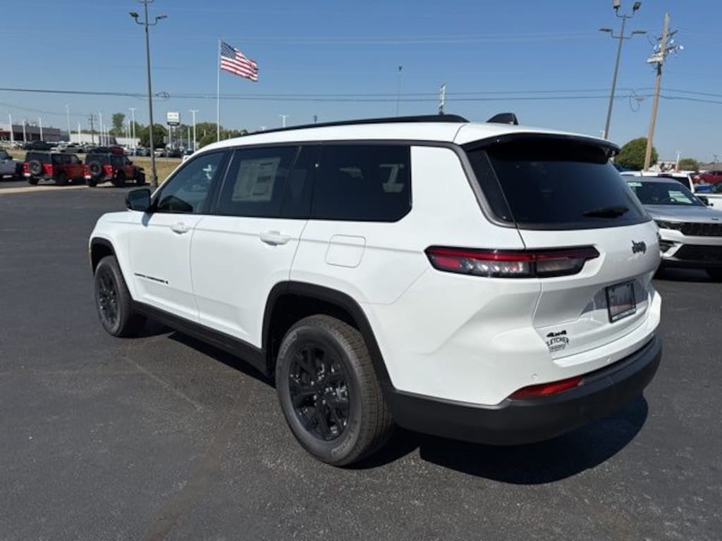 New 2026 Jeep Grand Cherokee L LAREDO ALTITUDE 4X4 Sport Utility