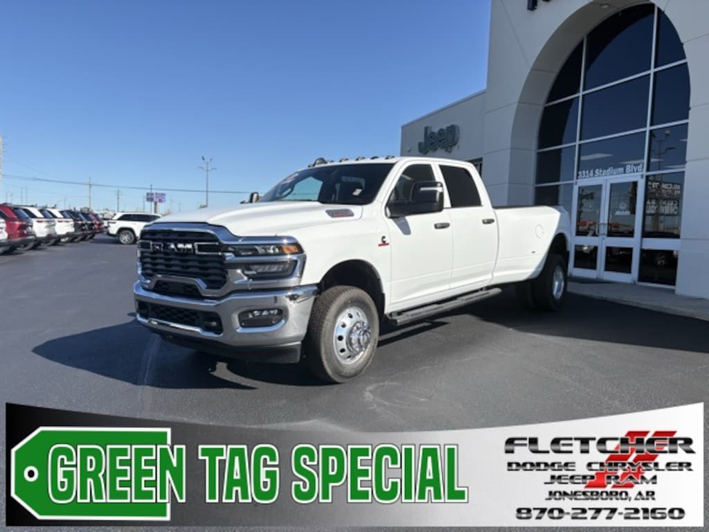 New 2026 Ram 3500 TRADESMAN CREW CAB 4X4 8' BOX Pickup