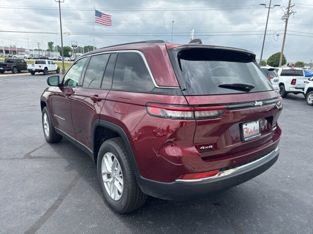 New 2026 Jeep Grand Cherokee LAREDO X 4X4 Sport Utility