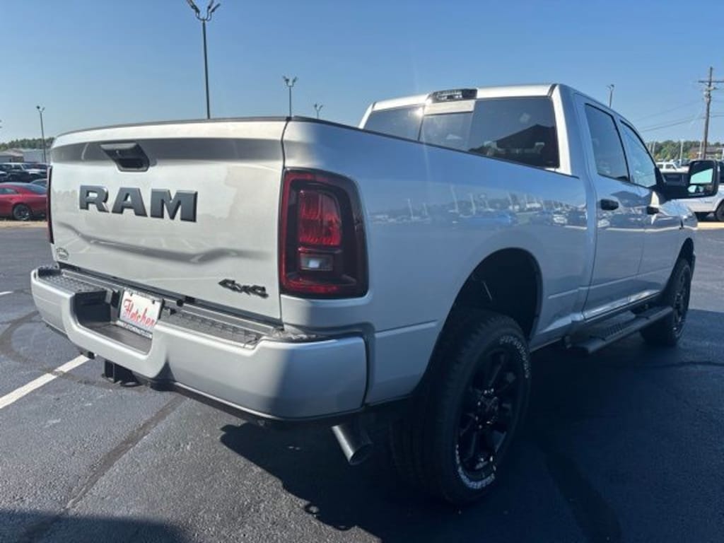 New 2026 Ram 2500 BLACK EXPRESS CREW CAB 4X4 6'4 BOX Pickup