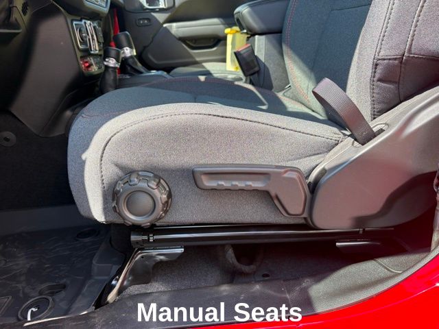 2025 Jeep Wrangler 4-Door Rubicon - Photo 8