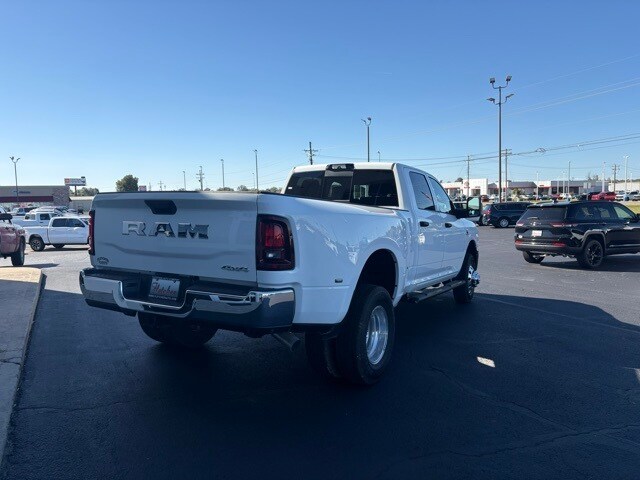 2026 Ram 3500 Tradesman photo 2