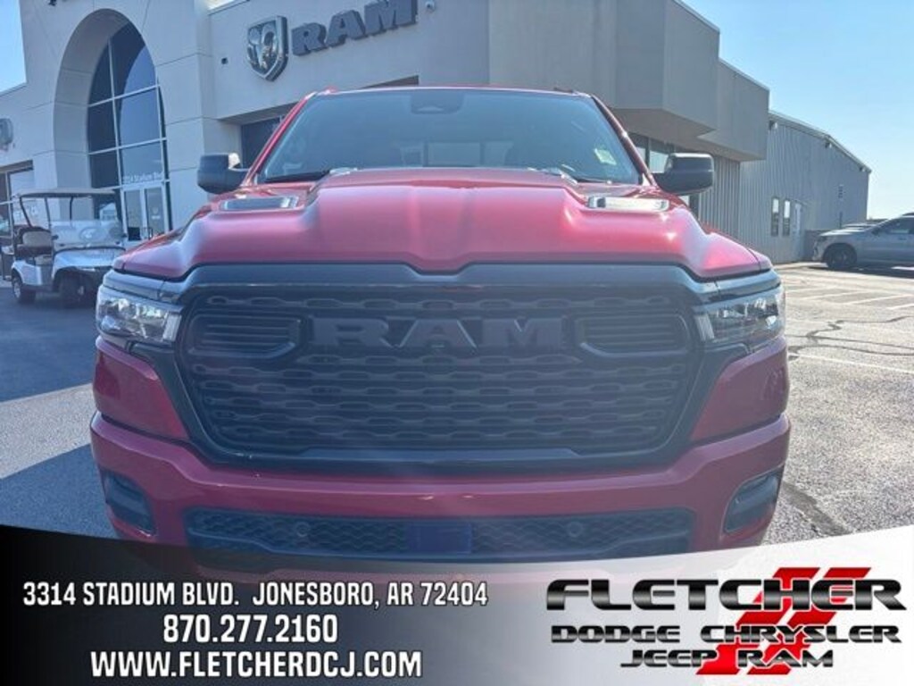 New 2026 Ram 1500 EXPRESS CREW CAB 4X4 5'7 BOX Pickup