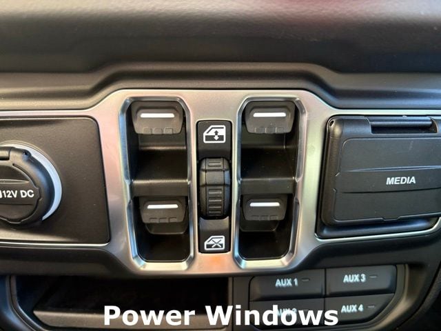 2026 Jeep Wrangler 2-Door Willys - Photo 9
