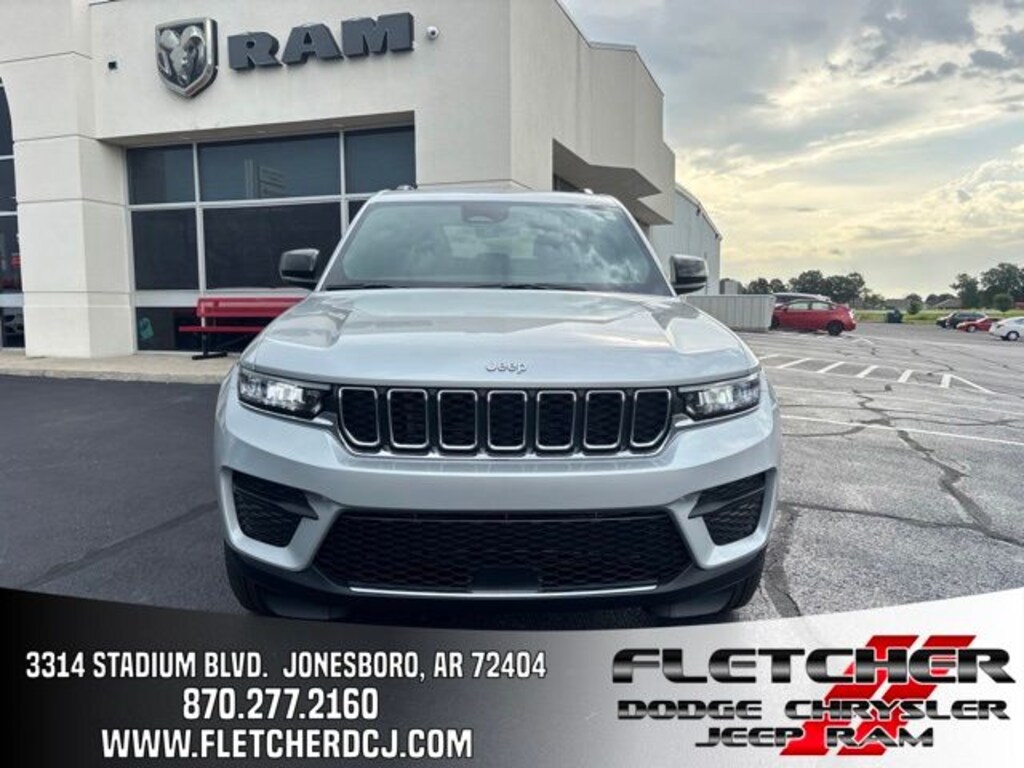 New 2026 Jeep Grand Cherokee LAREDO X 4X4 Sport Utility