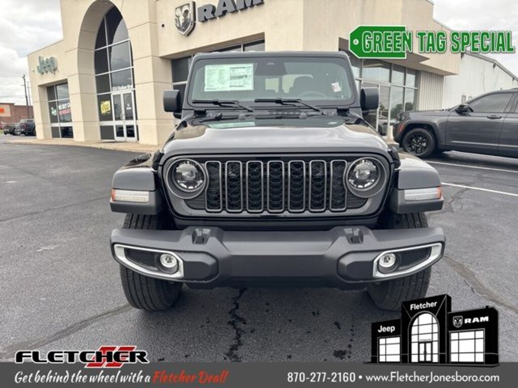 New 2026 Jeep Gladiator SAHARA 4X4 Pickup