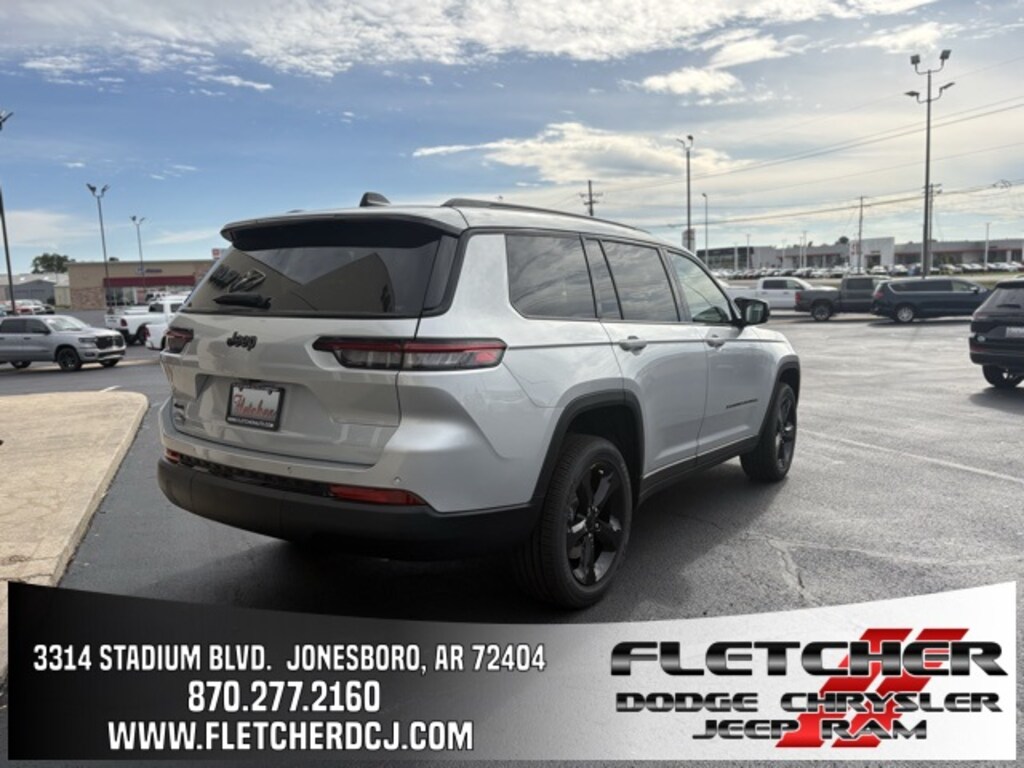 New 2025 Jeep Grand Cherokee L ALTITUDE X 4X4 Sport Utility
