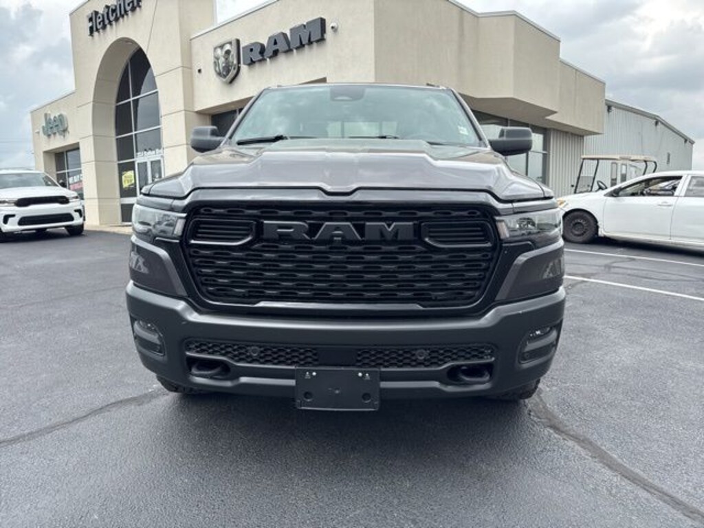 New 2026 Ram 1500 WARLOCK CREW CAB 4X4 5'7 BOX Pickup