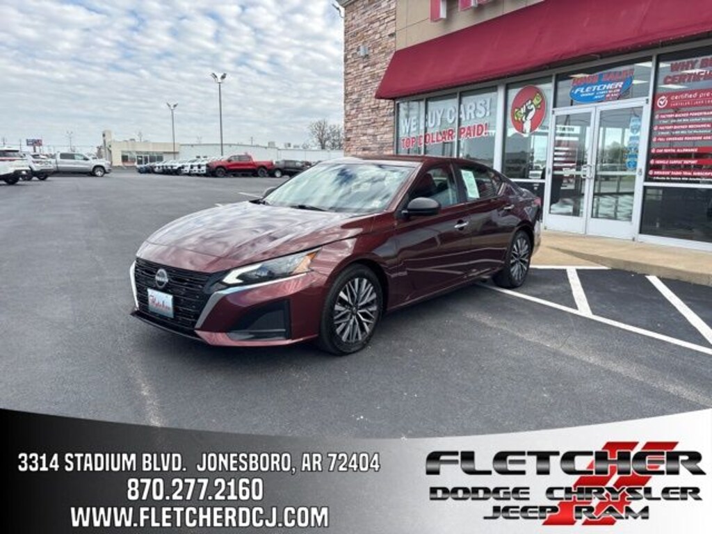Used 2025 Nissan Altima 2.5 SV Sedan