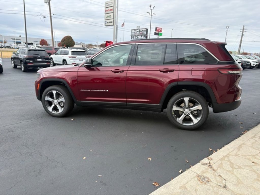 New 2025 Jeep Grand Cherokee LIMITED 4X4 Sport Utility