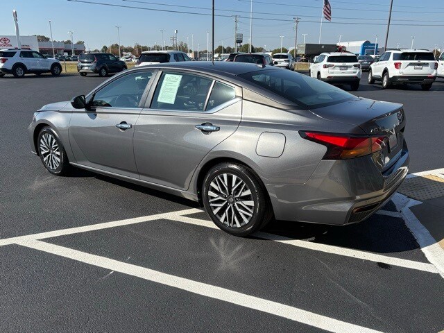 2024 Nissan Altima 2.5 SV photo 3