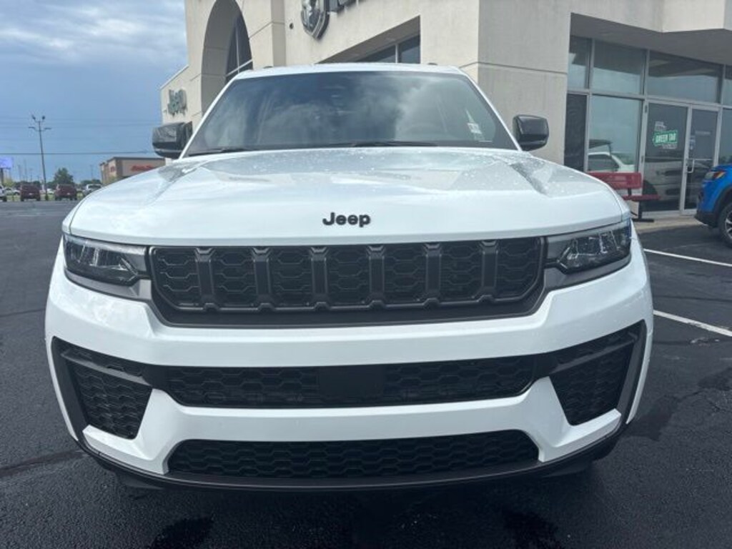 New 2026 Jeep Grand Cherokee L LAREDO ALTITUDE 4X4 Sport Utility