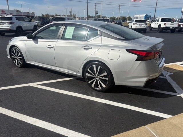 2022 Nissan Altima 2.5 SR photo 4