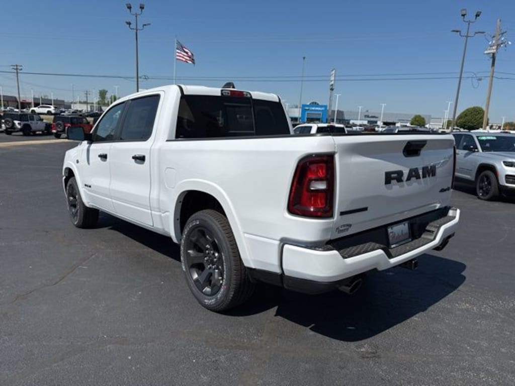 New 2026 Ram 1500 BIG HORN CREW CAB 4X4 5'7 BOX Pickup
