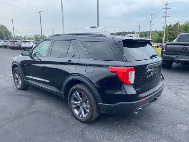 2022 Ford Explorer XLT photo 3