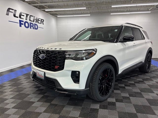 2026 Ford Explorer ST 4WD's photo
