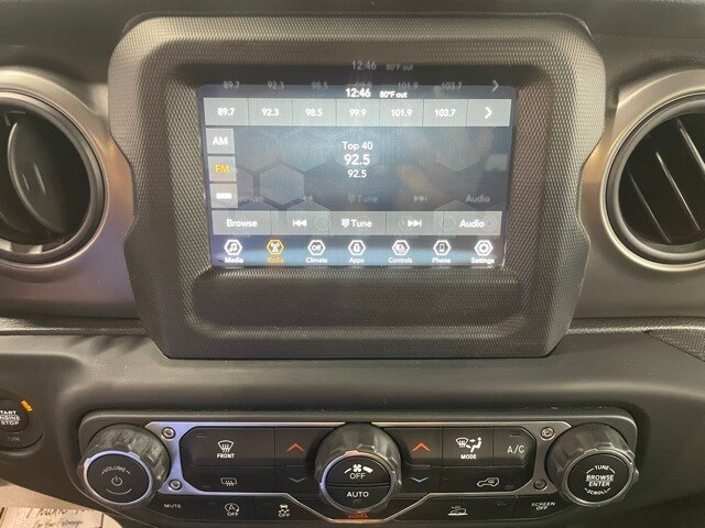 2021 Jeep Gladiator Sport S photo 4