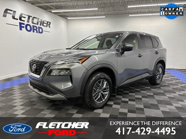 2022 Nissan Rogue S's photo