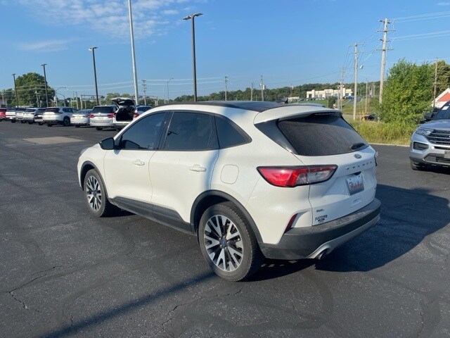 2020 Ford Escape SE Sport Hybrid photo 3