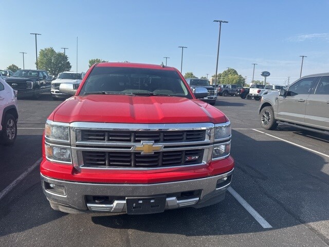 2015 Chevrolet Silverado 1500 LT photo 2