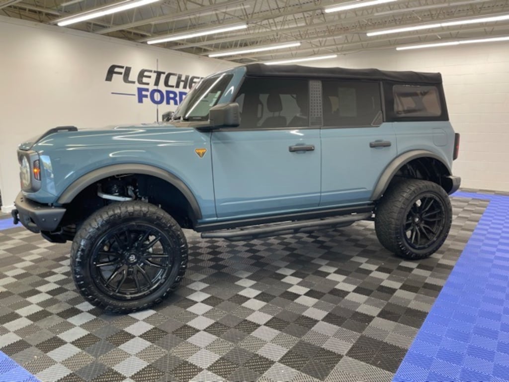 Used 2022 Ford Bronco Badlands SUV