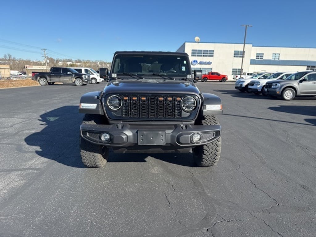 Used 2024 Jeep Wrangler Willys SUV