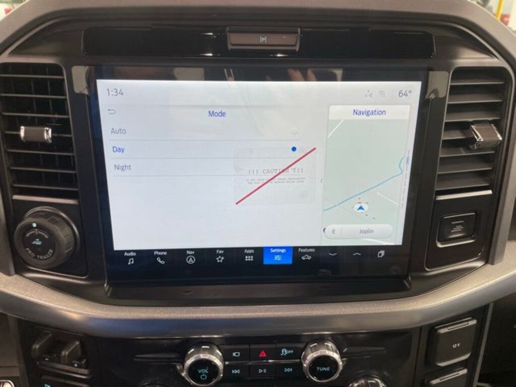 New 2025 Ford F-150 Lariat Truck