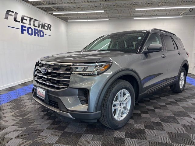 2026 Ford Explorer Active 4WD's photo