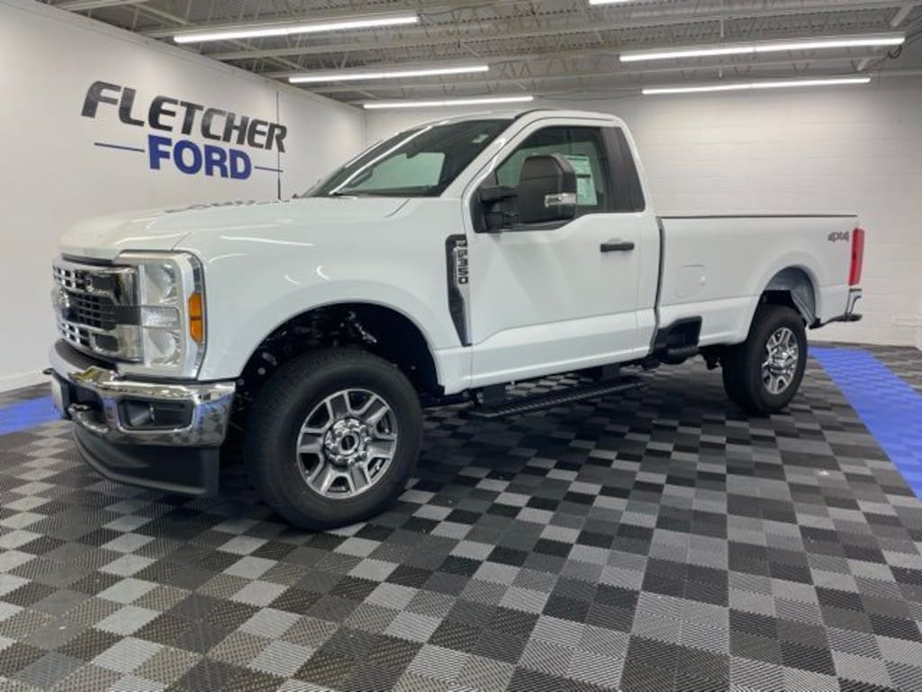 New 2025 Ford F-350 XLT Truck