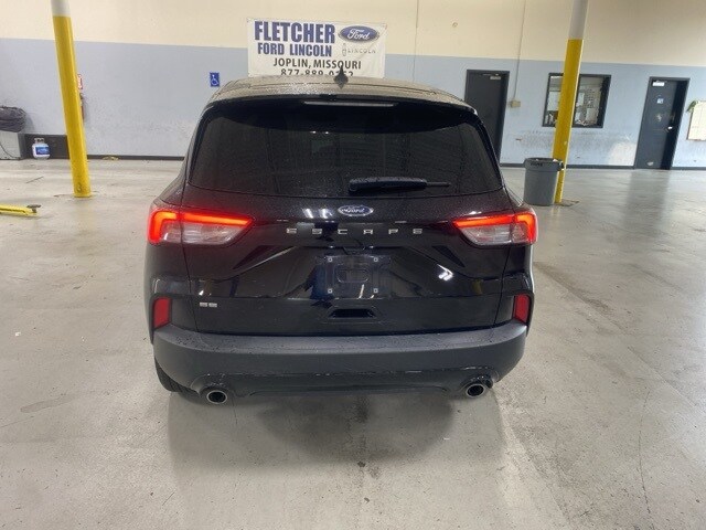 2022 Ford Escape SE photo 4