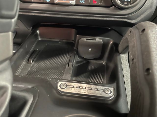 2025 Ford Bronco 4-Door Badlands - Photo 8