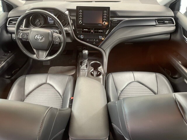 2024 Toyota Camry SE photo 2