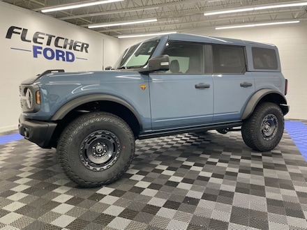 2025 Ford Bronco Badlands SUV