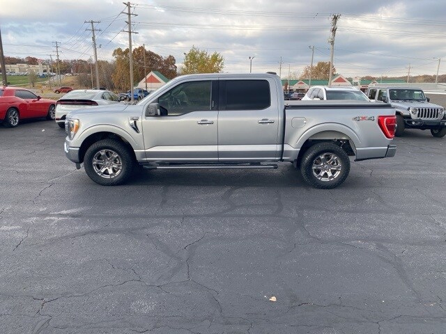 2021 Ford F-150 XLT photo 2