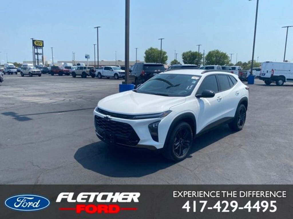 Used 2025 Chevrolet Trax Activ SUV