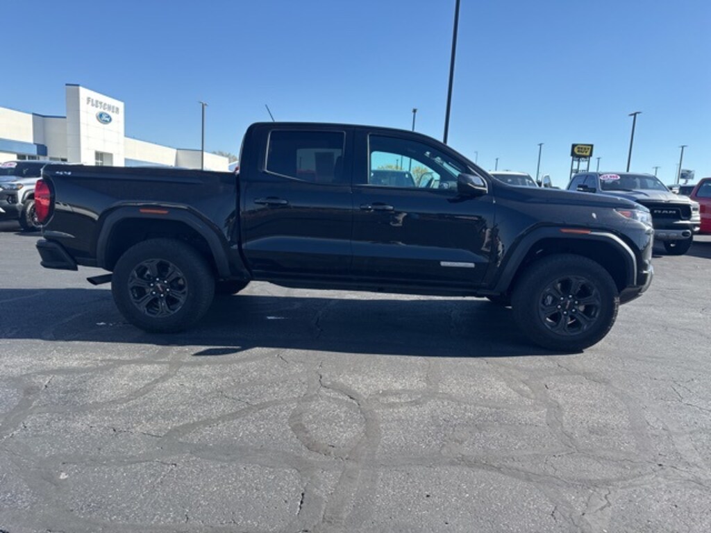 Used 2024 GMC Canyon Elevation Truck