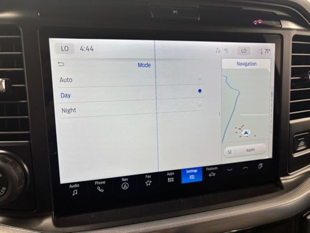 New 2025 Ford F-150 Lariat Truck