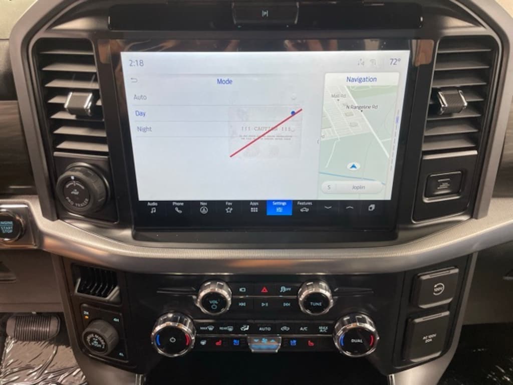 New 2025 Ford F-150 Lariat Truck