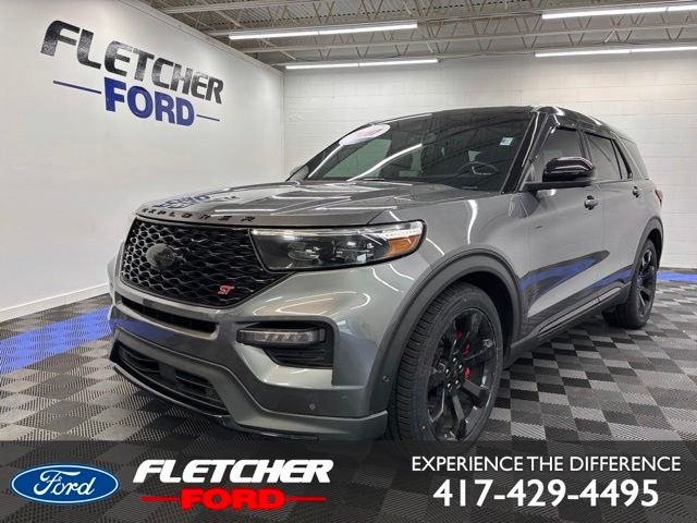 2022 Ford Explorer ST 4WD's photo