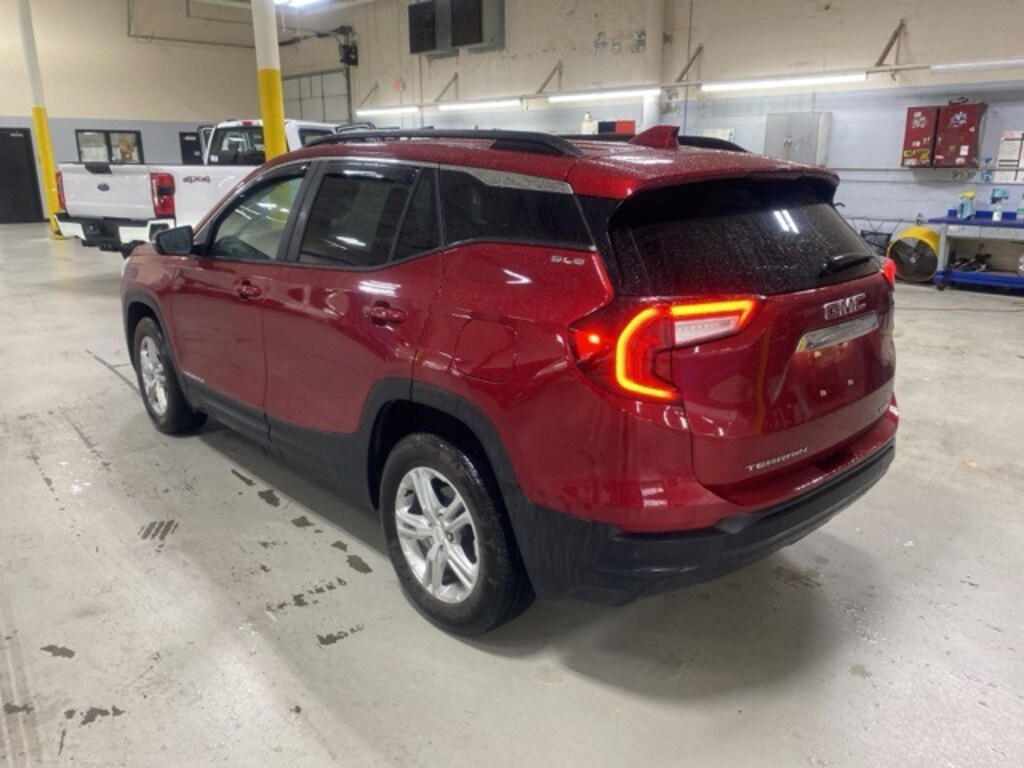 Used 2024 GMC Terrain SLE SUV