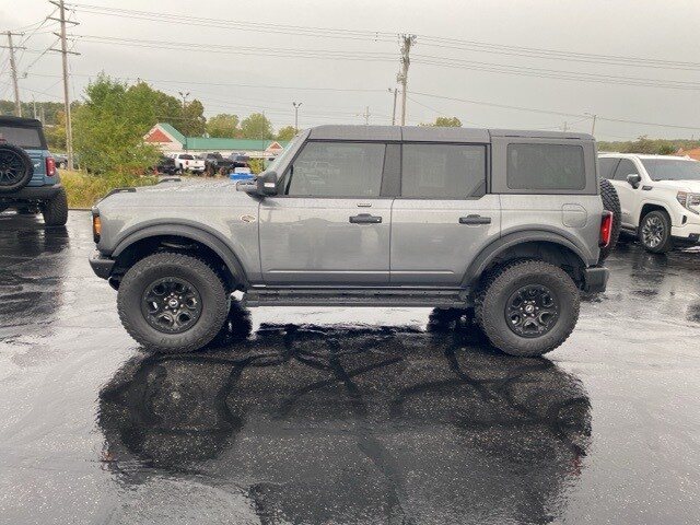 2022 Ford Bronco Wildtrak photo 2