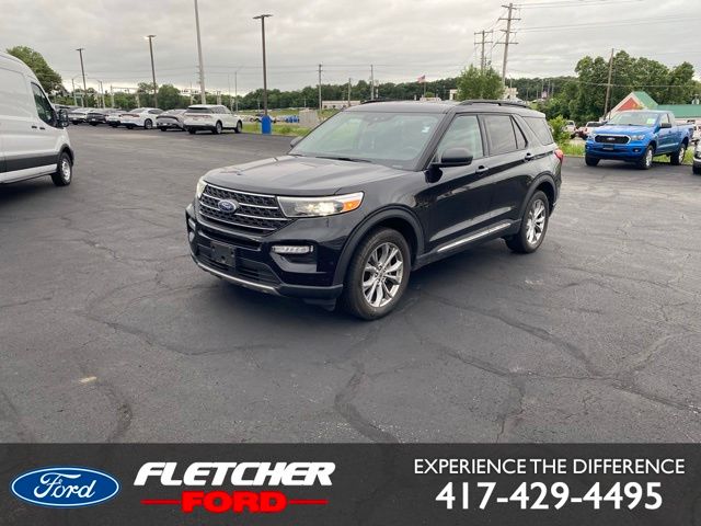 2023 Ford Explorer XLT 4WD's photo
