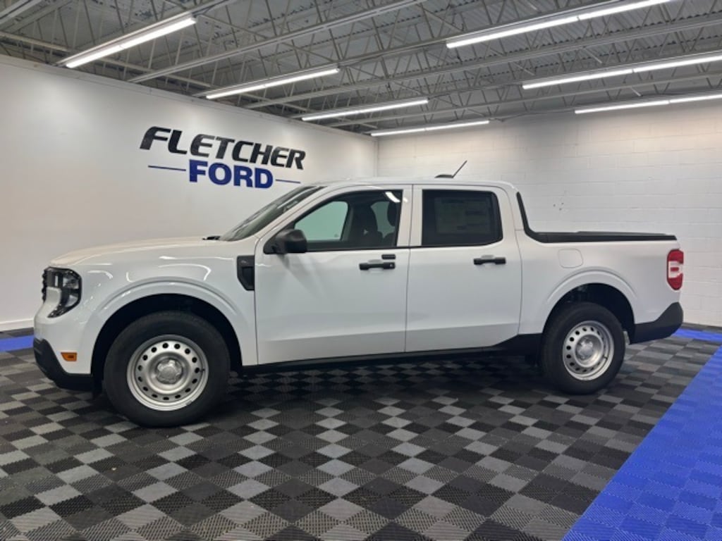 New 2025 Ford Maverick XL Truck