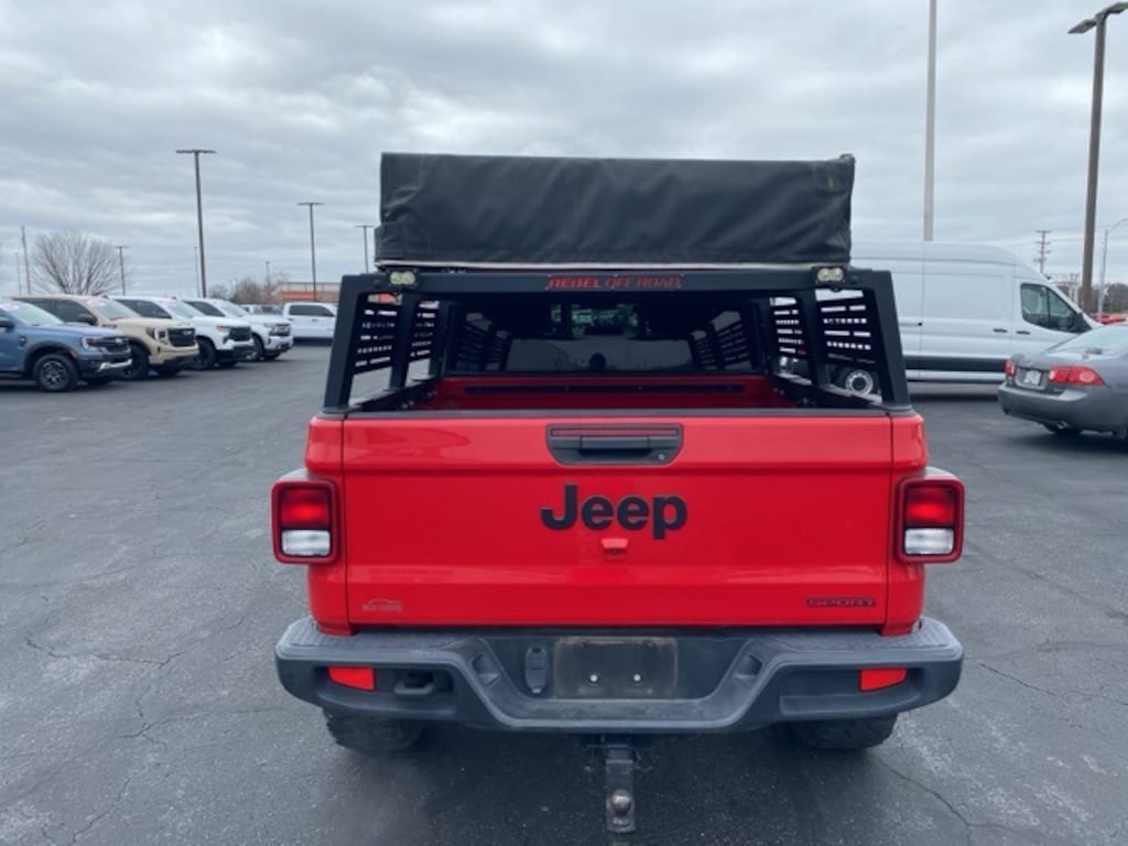 Used 2021 Jeep Gladiator Sport Truck