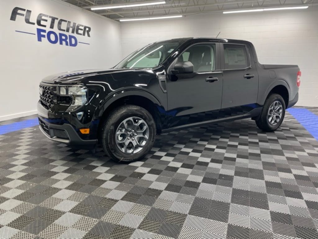 New 2025 Ford Maverick XLT Truck