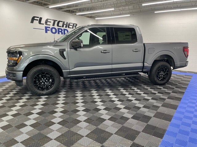 2025 Ford F-150 XLT photo 3