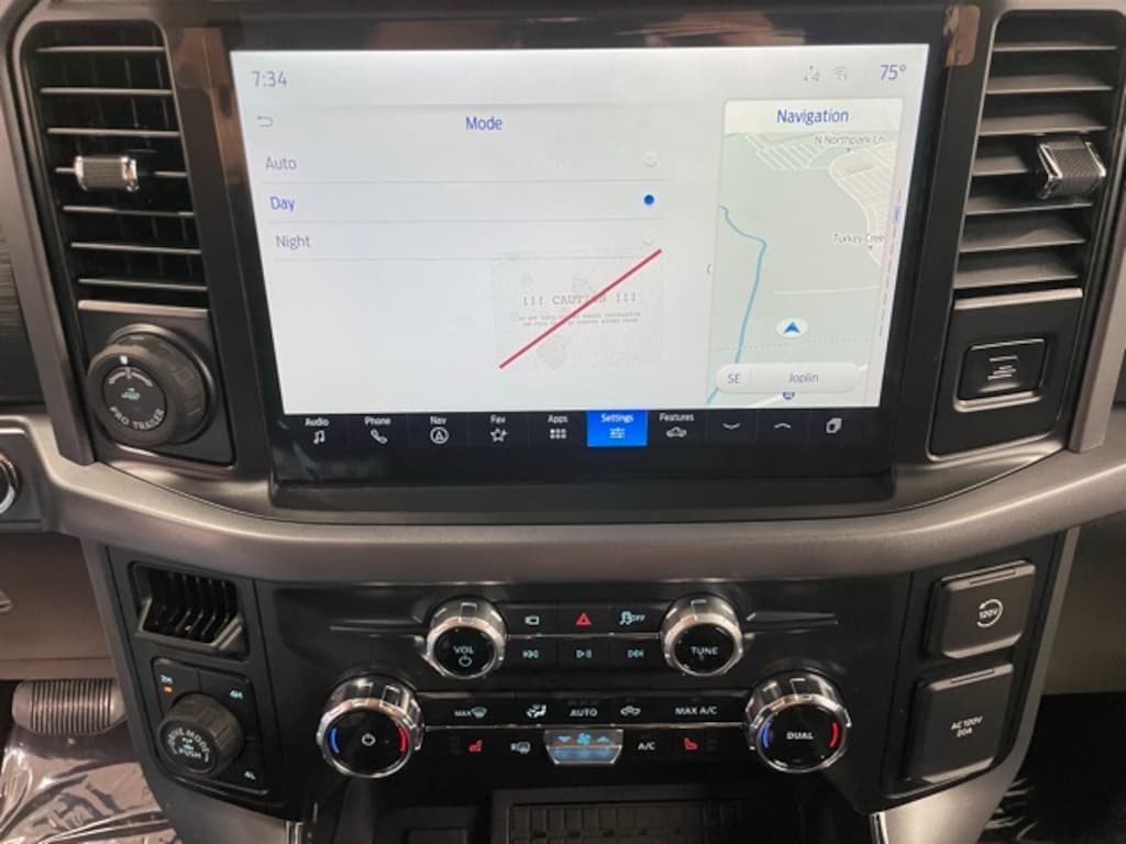 New 2025 Ford F-150 XLT Truck